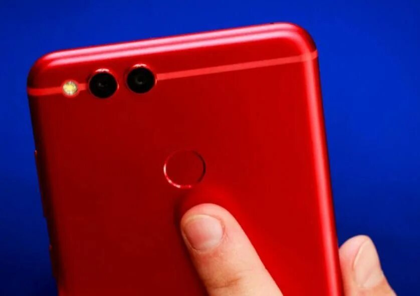D 10 view. Honor view 10 красный.