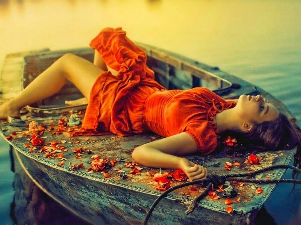 Вдохновляющие фотографии. Наслаждение самой собой. Позитивная девушка. Счастливая девушка. Улыбка девушки.