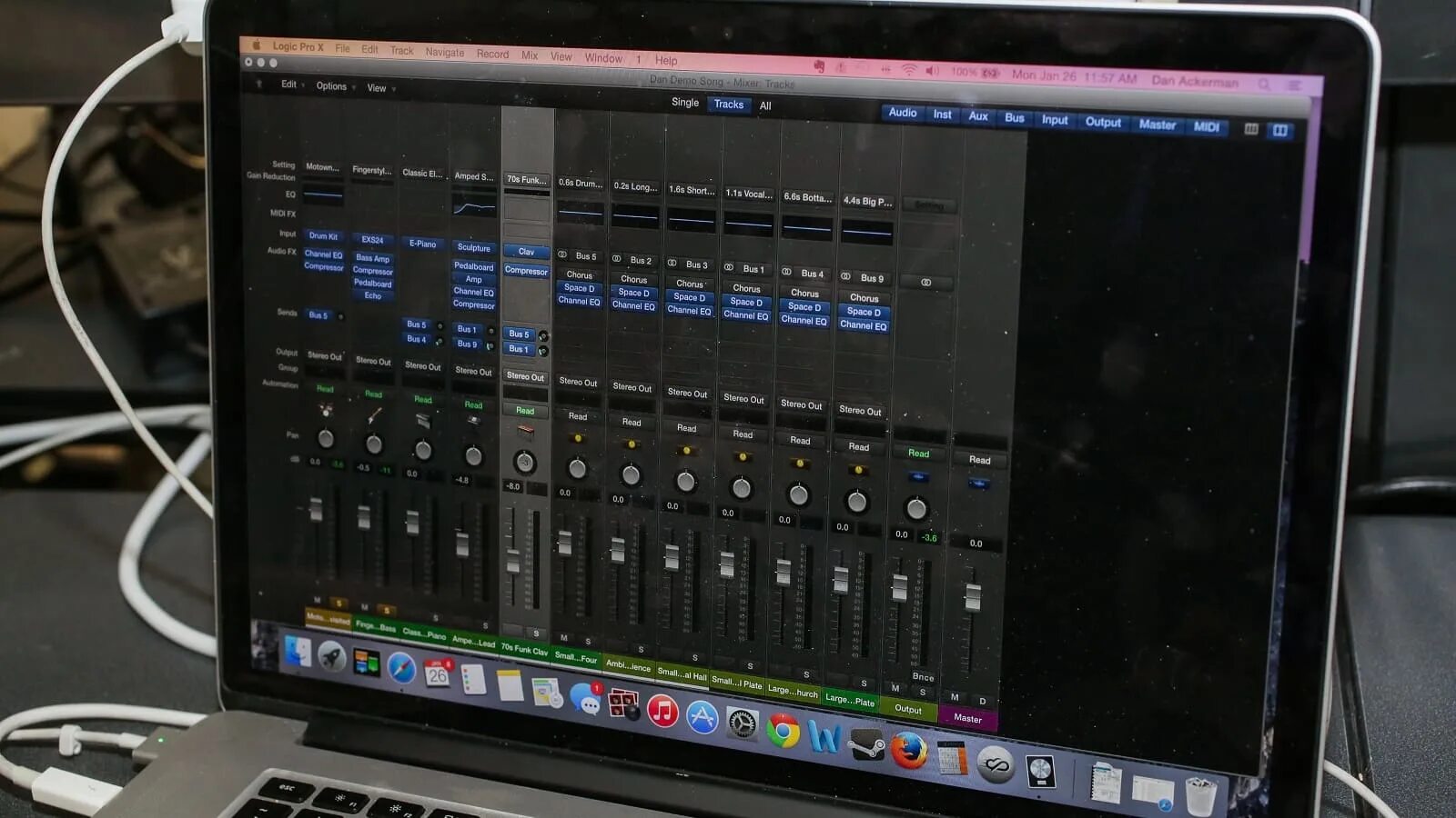 Logic звук. Logic pro 10.1. 10.0.7 logic pro x. daw logic pro x. logic pro x cmi v.