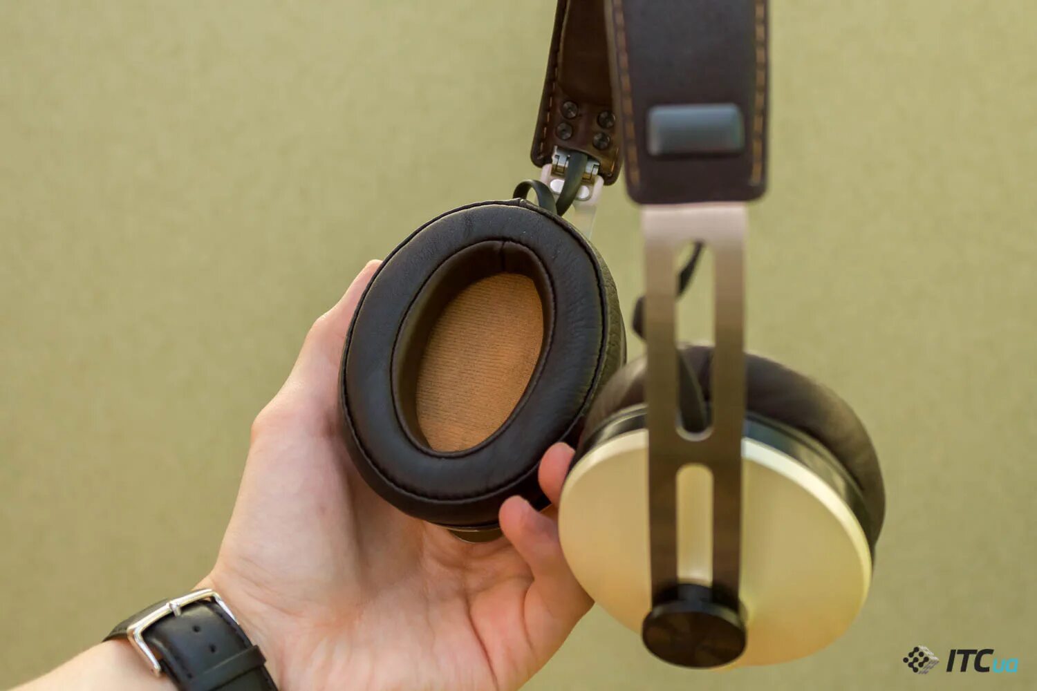 Momentum m2. Sennheiser momentum m2 aebt. momentum m2 aebt. амбушюры для sennheiser momentum on-ear. sennheiser momentum 4.