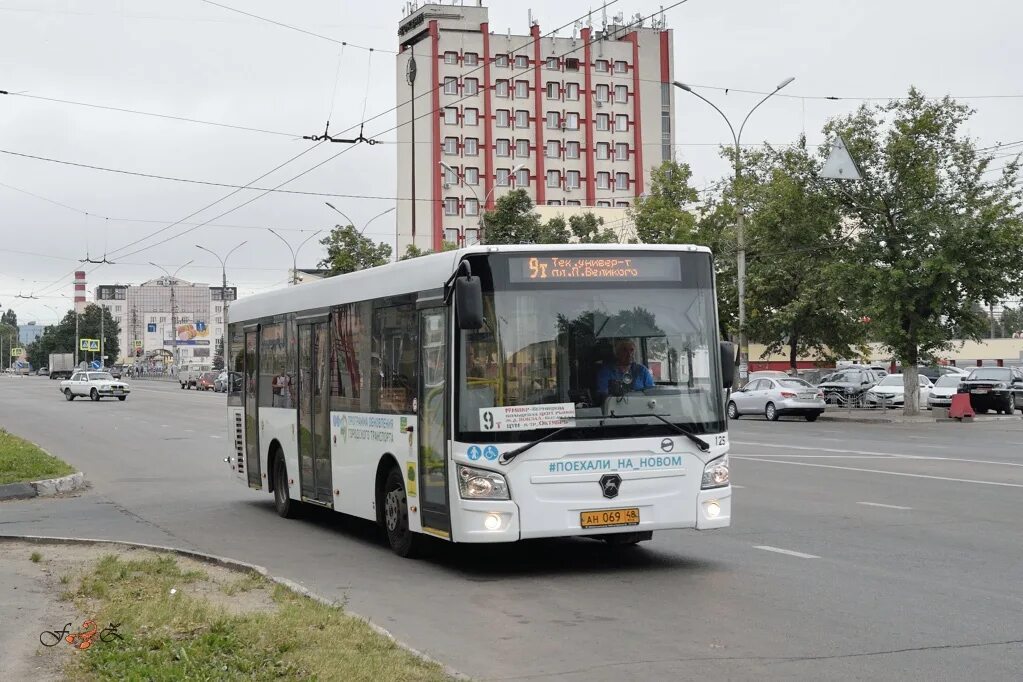 60 автобус липецк. ЛИАЗ 4292 Липецк. Автобус 9т Липецк. Липецкий автобус 9т. Маршрут 9т Липецк.