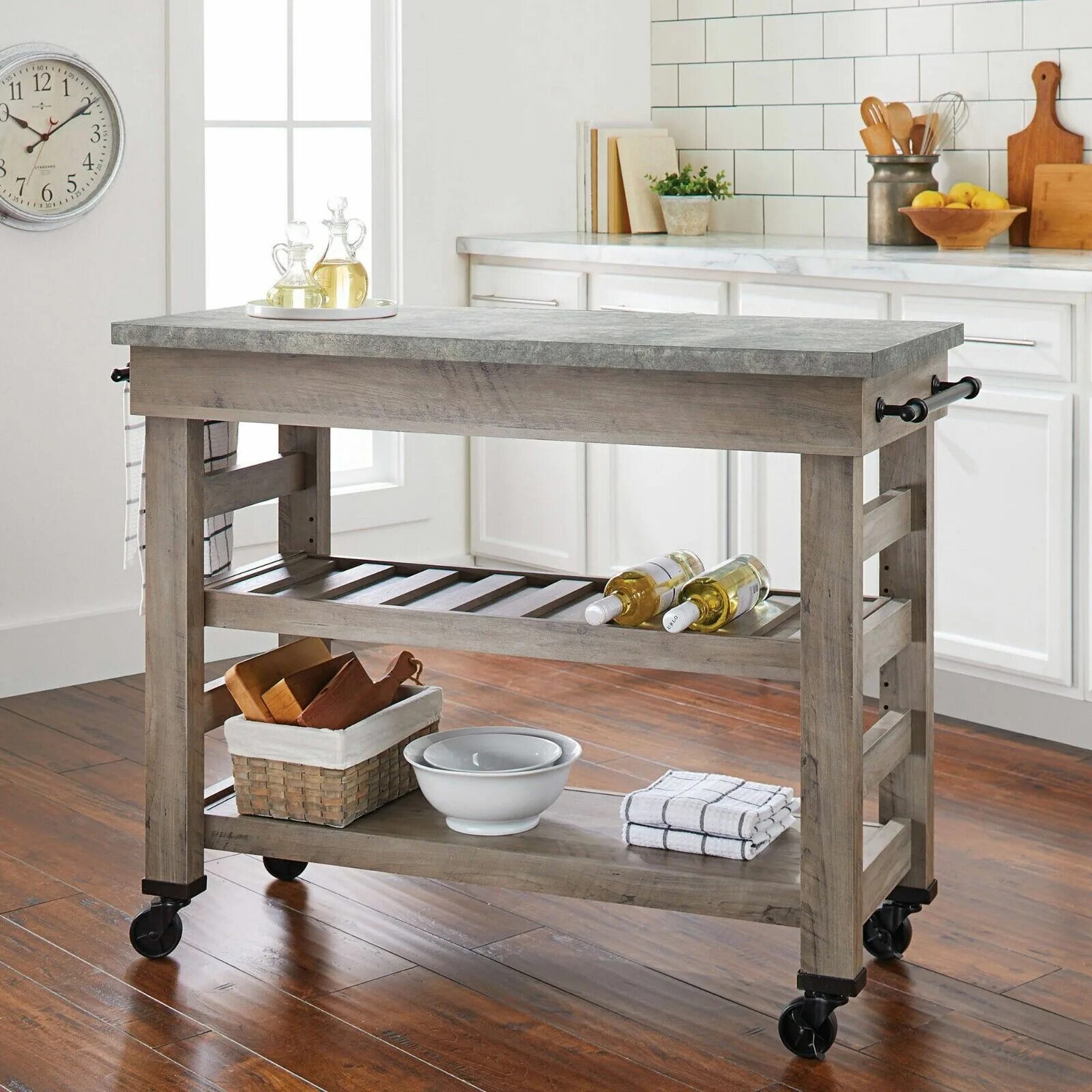 Mobile table
