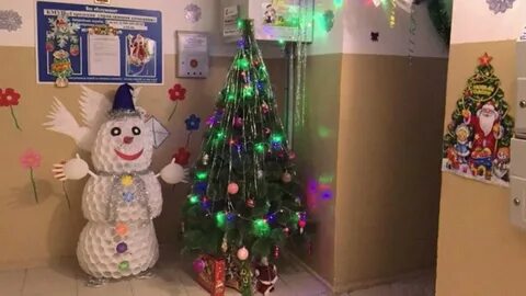 Украсить подъезд к новому году своими руками