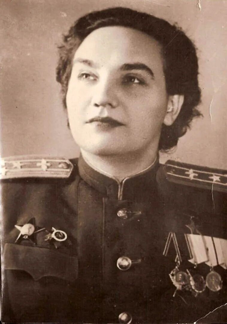 Гризодубова летчица. Первых женщин героев советского союза. Первых женщин героев советского союза. Первых женщин героев советского союза. Гризодубова летчица герой ссср.