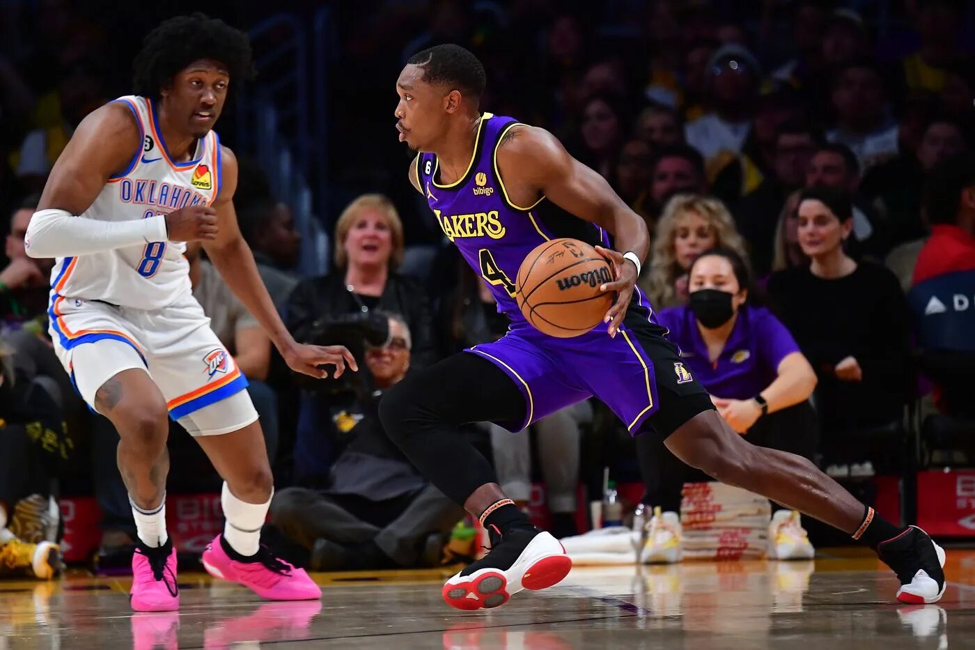 Баскетбол матчи нба. Лейкерс тандер. Оклахома сити каналы. Лейкерс. Лейкерс тандер.