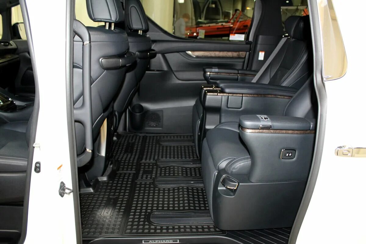 сдвижные двери тойота альфард. сдвижные двери тойота альфард. ремонт привода двери альфард. доводчик сдвижной двери тойота альфард. тойота исис открытые двери.