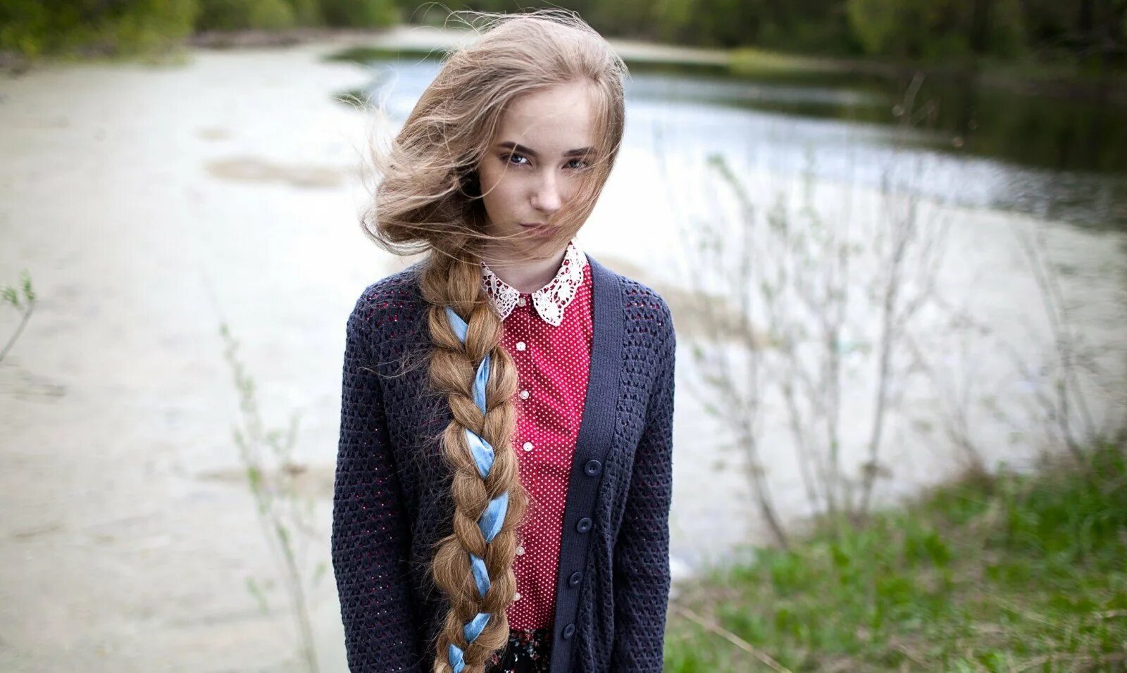 Длинными 2. Длинная коса. Длинными 2. Причёски с очень длинными волосамит. Джанна бернем фотосессии.