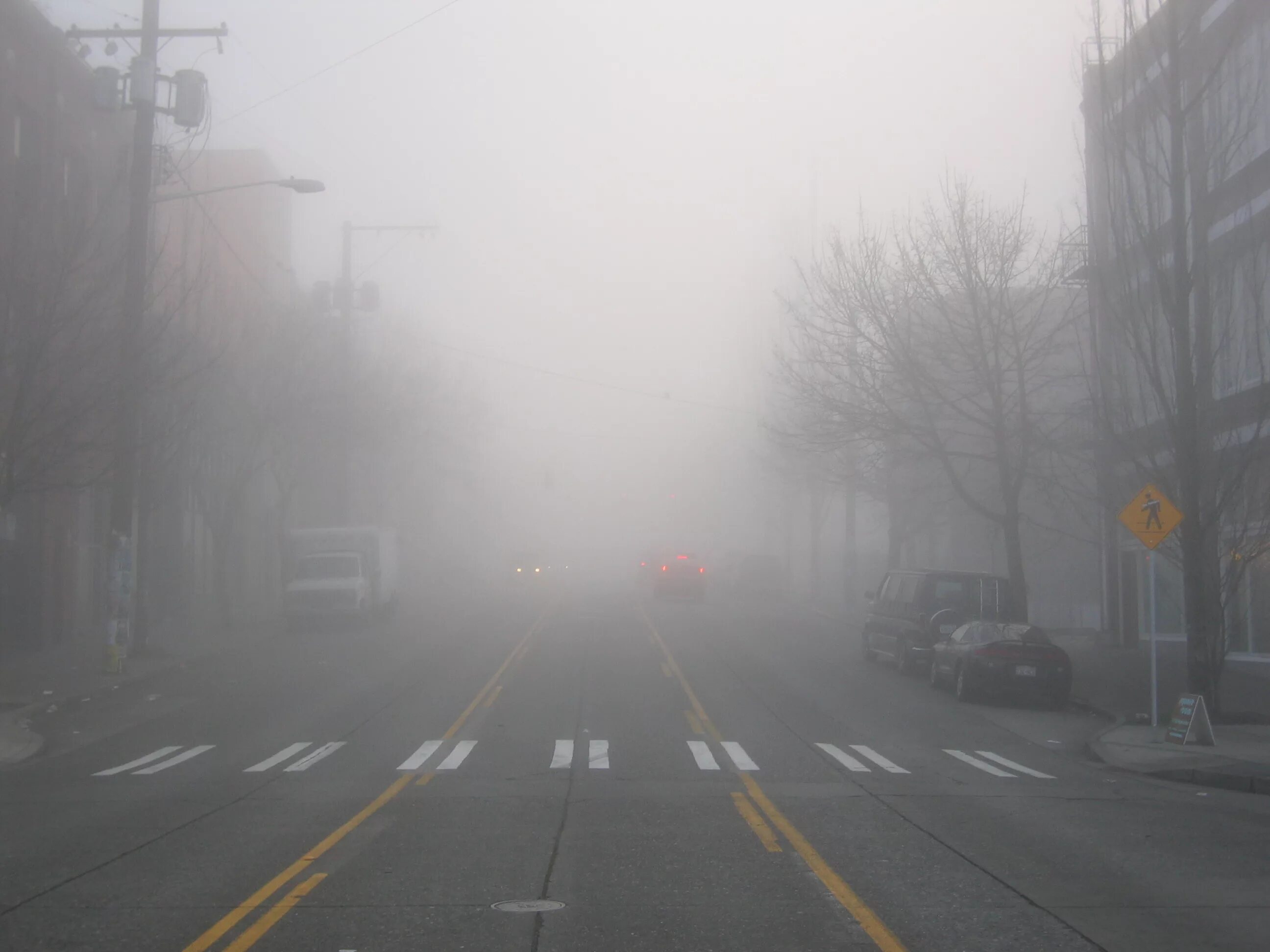 Туман в глазах. Туман зрение. Туманное зрение. Сиэтл фото туманы. Плохо видимый в тумане
