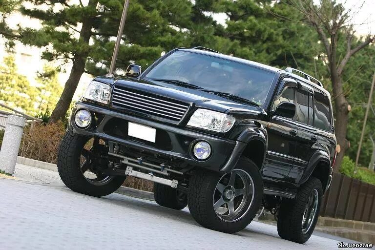 Land cruiser 100 тюнинг. Land cruiser 100 тюнинг. Land cruiser 100 tuning. Toyota land cruiser 100 обвес. Toyota land cruiser 100 tuning.
