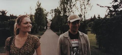 Истекающий кровью 1999