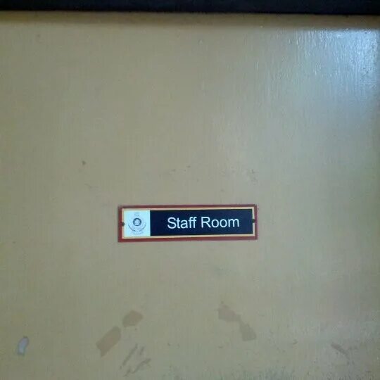 Staff room перевод