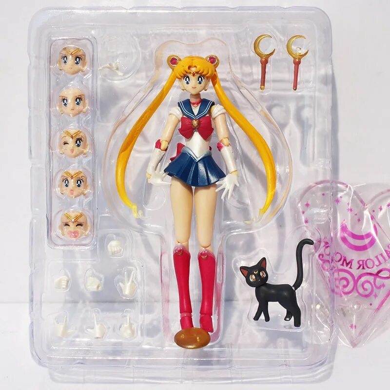 Сколько стоит фигурка. Sailor Moon фигурки. Кукла Sailor Moon. Фигма сейлормун. Фигурки Sailor Moon Sailor Moon.
