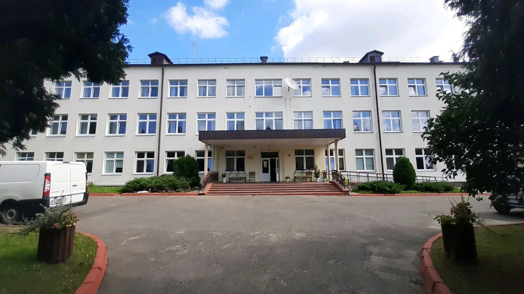 Дом интернат 4. Беларусь интерната. дзержинского 81.