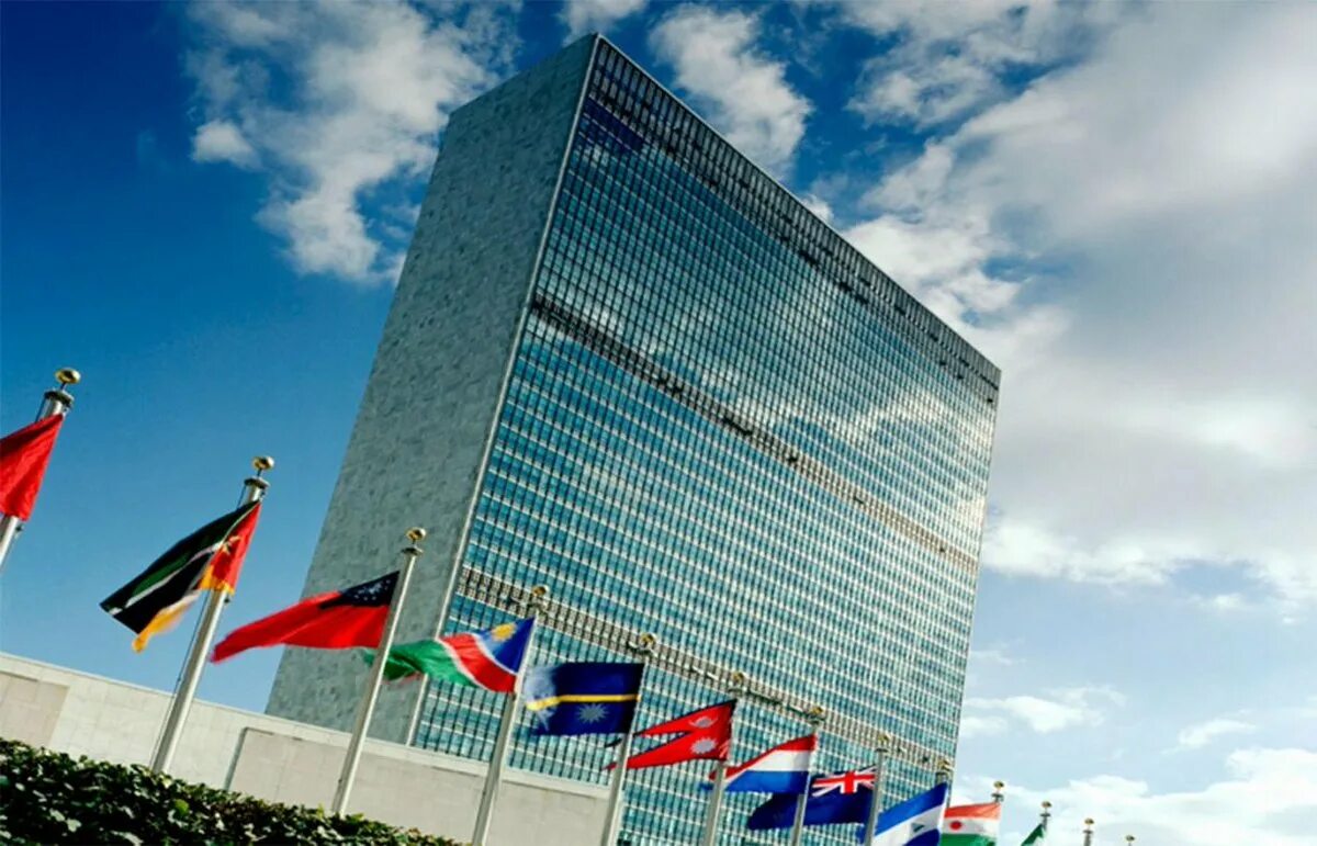 Организации оон в сша. Штаб-квартира ООН В Нью-Йорке. Здание ООН В Нью-Йорке. Здание ООН В США. Секретариат ООН здание.