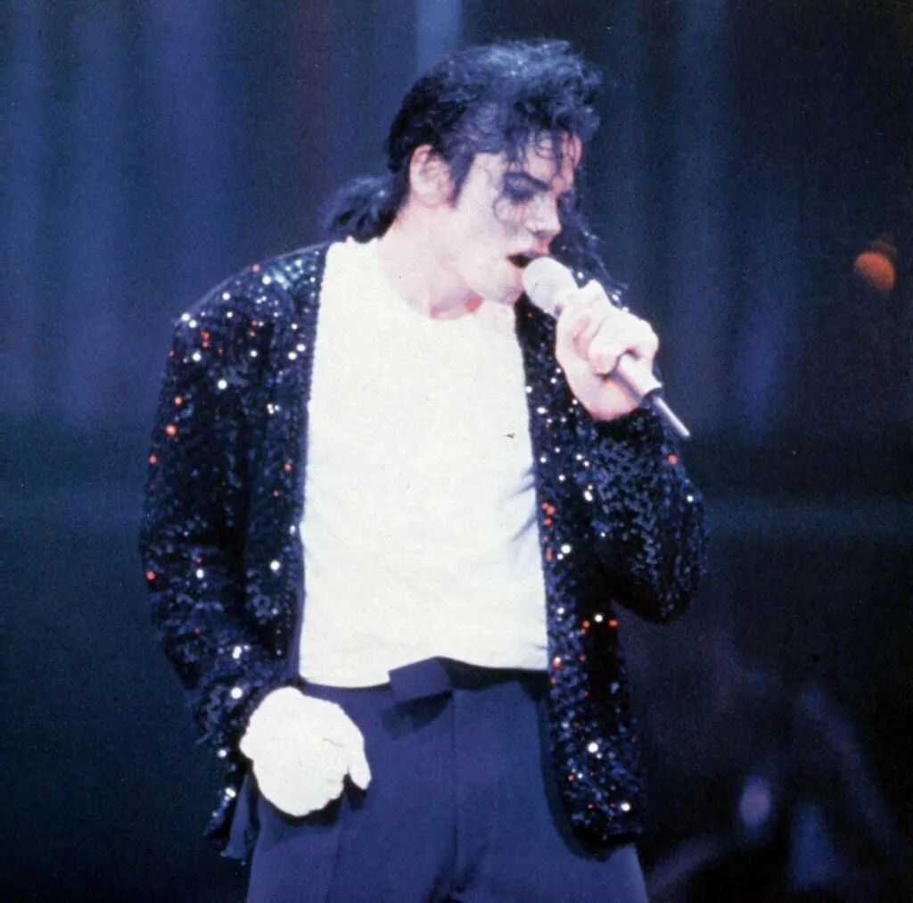Tom jones. Michael jackson billie jean 1982. Джексон билли джинс. Джексон билли джинс. Джексон билли джинс.