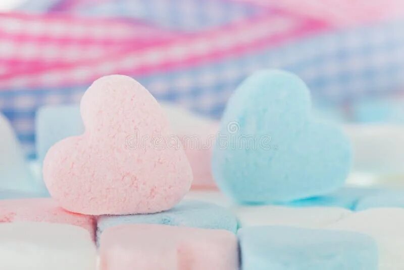Нежно розовый и голубой. Конфеты розовые и голубые. голубой мармелад. конфеты розовый и голубой цвет. сердечки нежные пастельные.