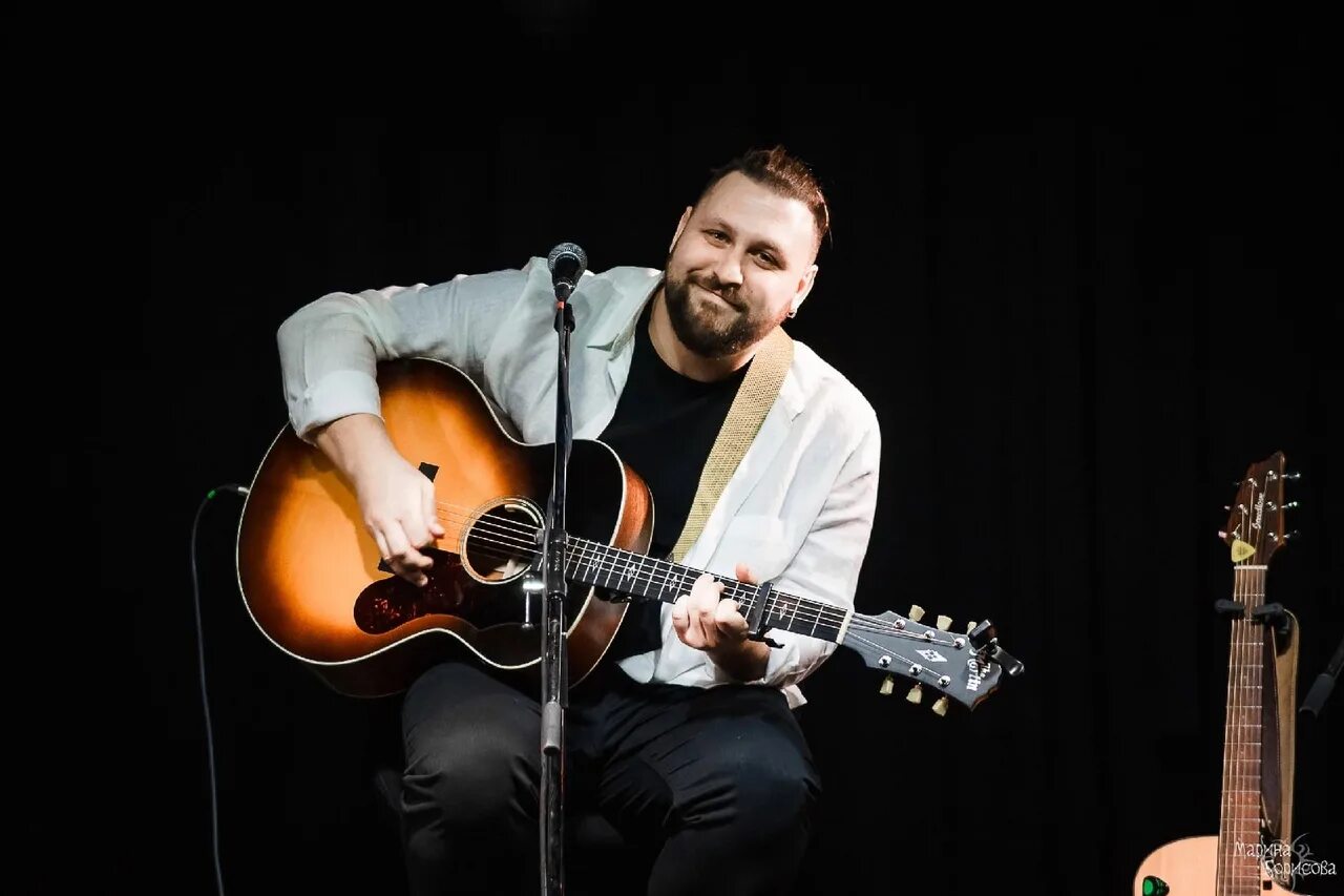 Рок музыкант павел пиковский. Павел пиковский. Павел пиковский фото. Павел пиковский. Павел пиковский исполнитель группа.