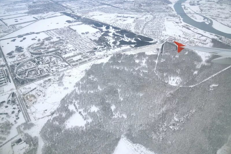 Толмачево бронницы. Толмачево поселок в Новосибирске. Поселок Толмачево река. Толмачево белая база со спутника. Глиссада Новосибирск Толмачево.