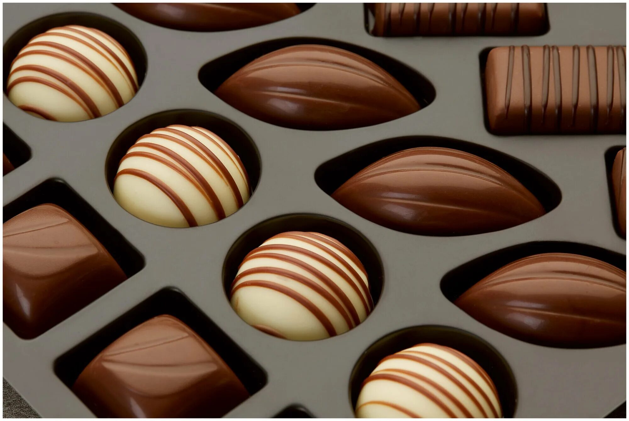 Choco collection. Набор конфет elit. конфеты elit 1924 luxury collection chocolate pralines. конфеты пралине ассорти. конфеты luxury collection chocolate pralines.