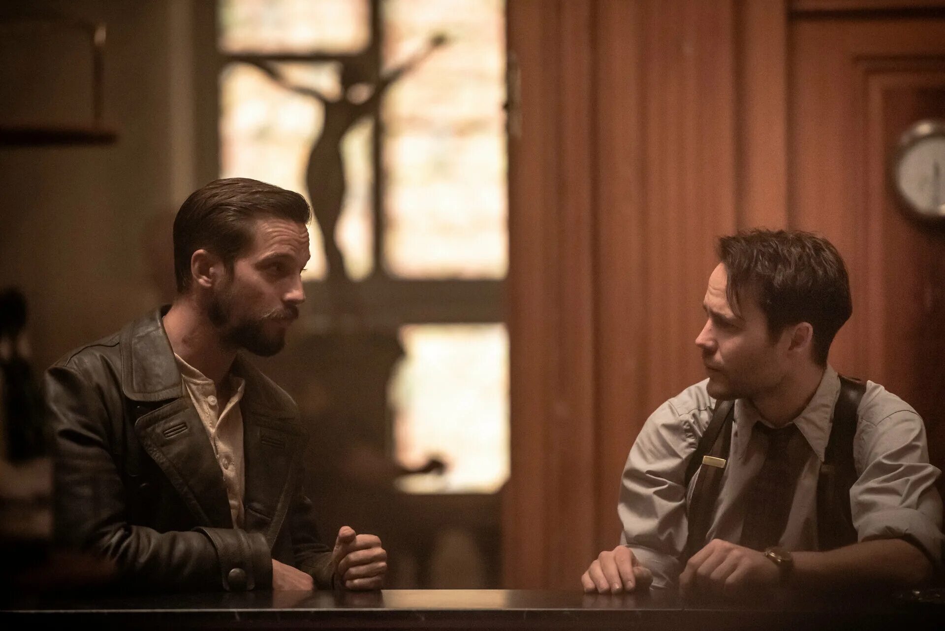 игра теней все. игра теней все. игра теней руками для детей. игра теней все. театр теней руками.