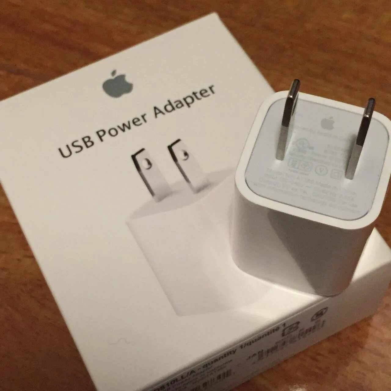 Адаптер для айфона 14 про. Зарядка apple a1385. блок зарядки айфон a1385. apple 5w usb power adapter. адаптер a1385-5bt.