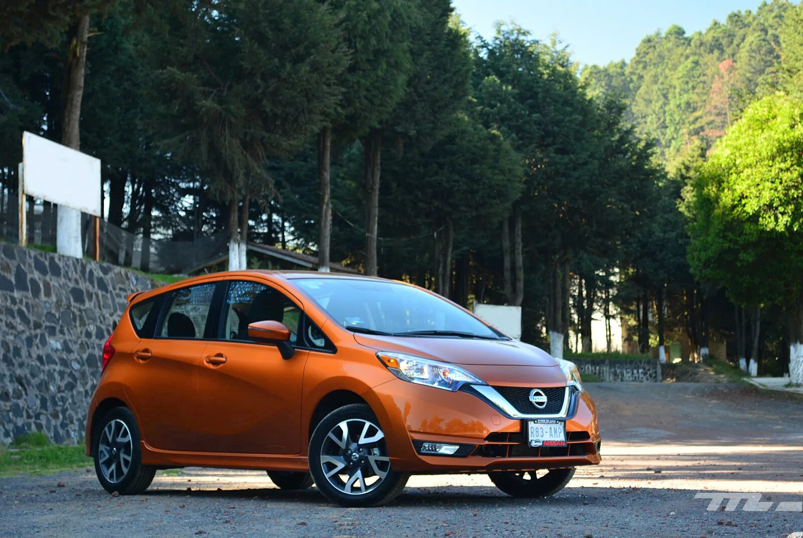 Ниссан ноут 2020 года. Nissan Note e-Power 2022. Nissan Note 2017. Nissan Note 2022. Новый Ниссан ноут 2023.