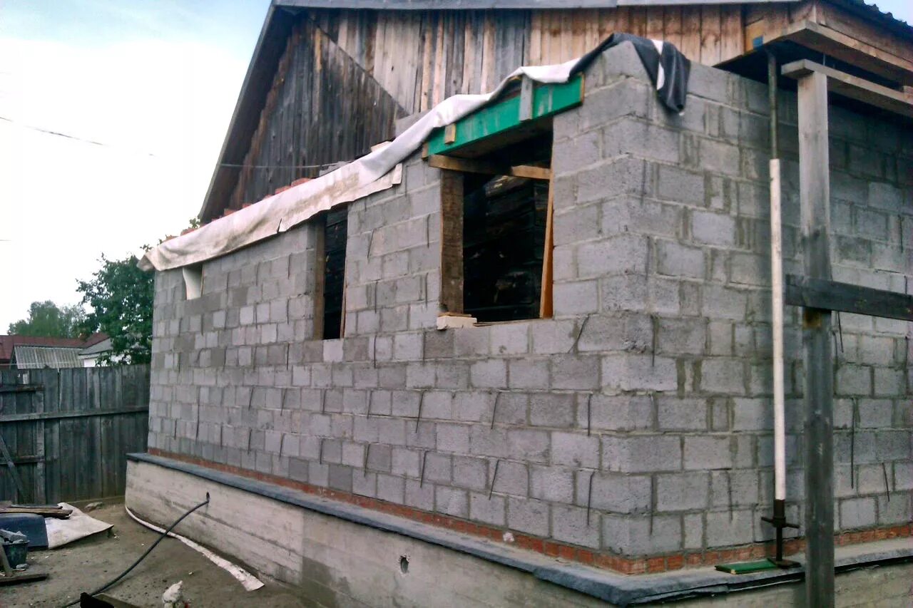 Пристрой к дому из пеноблоков 3м на 5м. Сколько блоков на пристрой. Расход керамзитобетонных блоков на 1м2 кладки. Калькулятор пеноблоков 600х300х200 для строительства дома. Сколько нужно пеноблоков на дом.