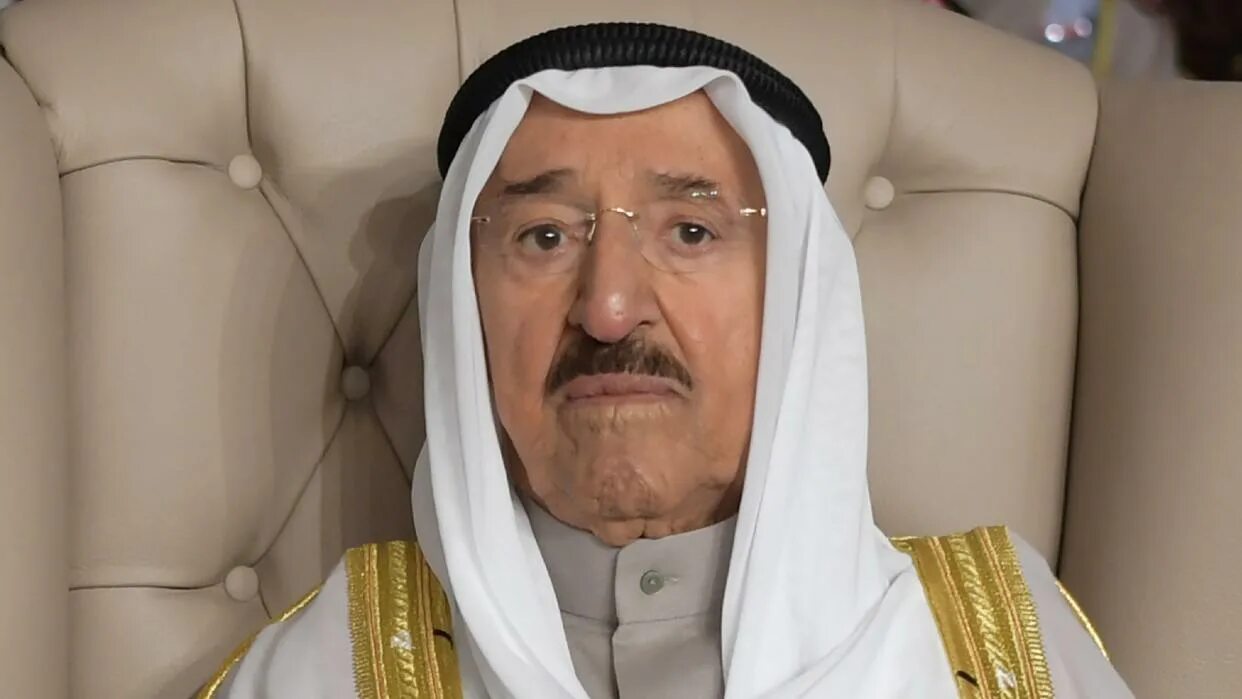 Король кувейта. Эмиров ахмад. Эль кувейт со спутника. Эмир в png. Ahmad al fahda sabah.