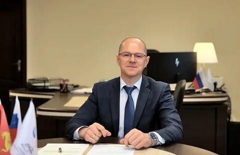 Директор машиностроительного завода