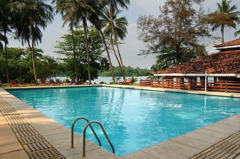 Шри ланка клубы. Коуб бентота шри ланка. Club koggala village 2*. Club bentota 4 шри-ланка. Club palm bay 4* (маравила).