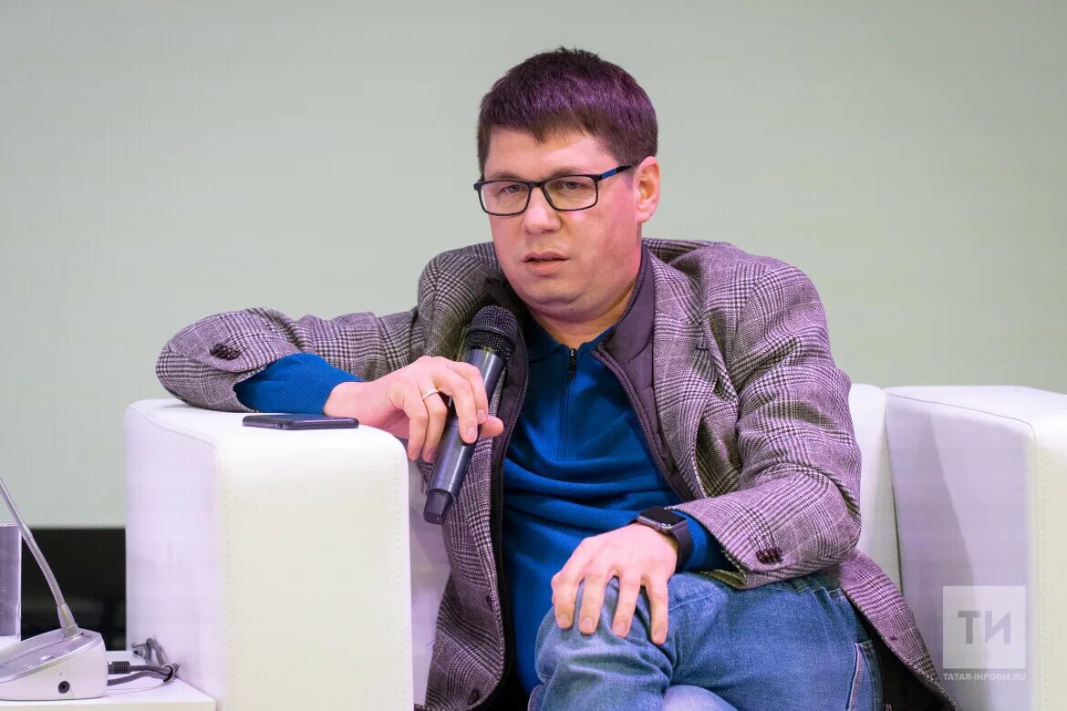 Лет информ. Меренков владимир казань. шамиль байтоков корреспондент. секретарь татар информ. глава казани.