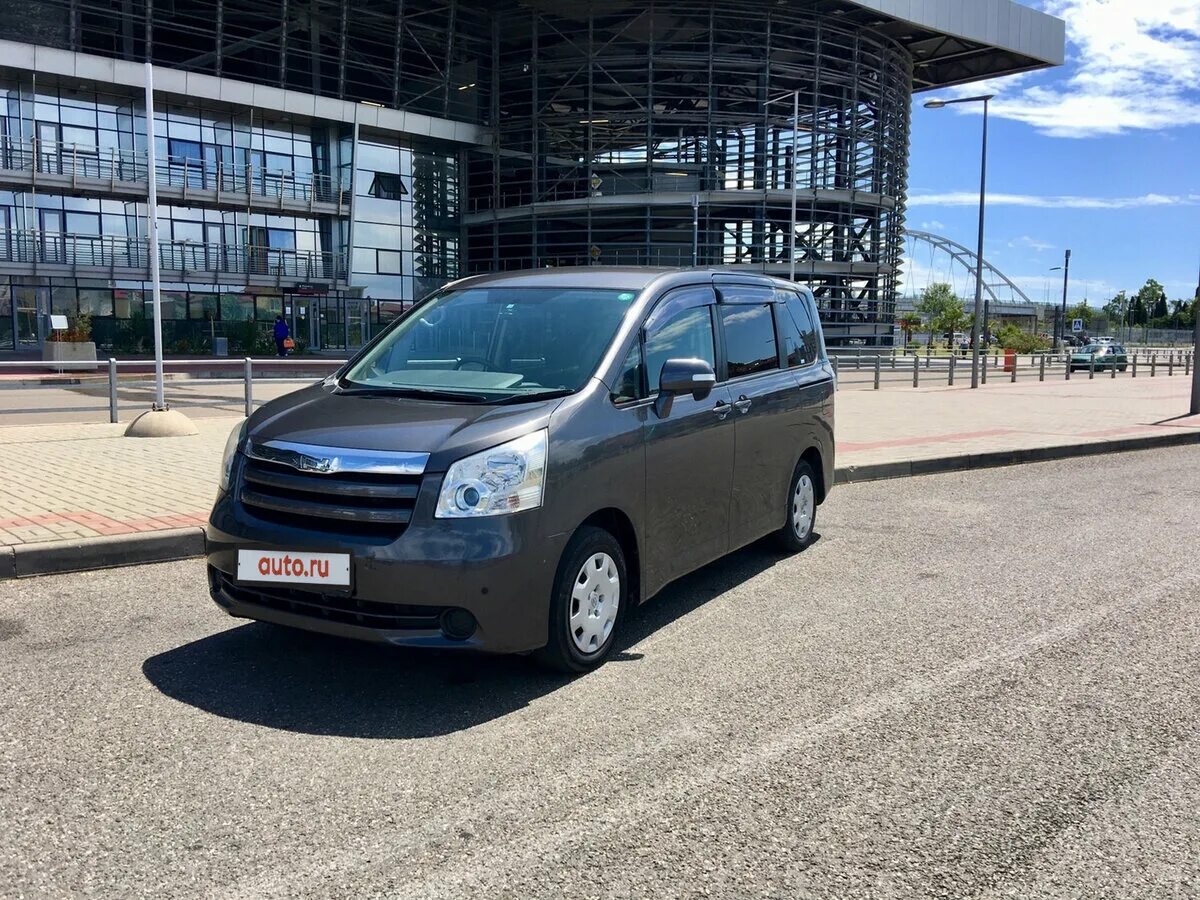 Toyota noah 2009. Тойота ноах 2007. Тойота ноах 2007. Тойота ноах 2007. Toyota noah yy.