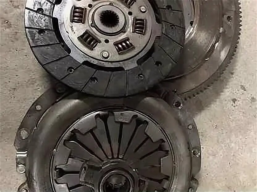 Сцепление 12. Mbk152 valeo phc сцепление mitsubishi galant (92-) (2. Сцепление 12. Корзина сцепления маз двухдисковое. Двухдисковое сцепление вольво fh12.