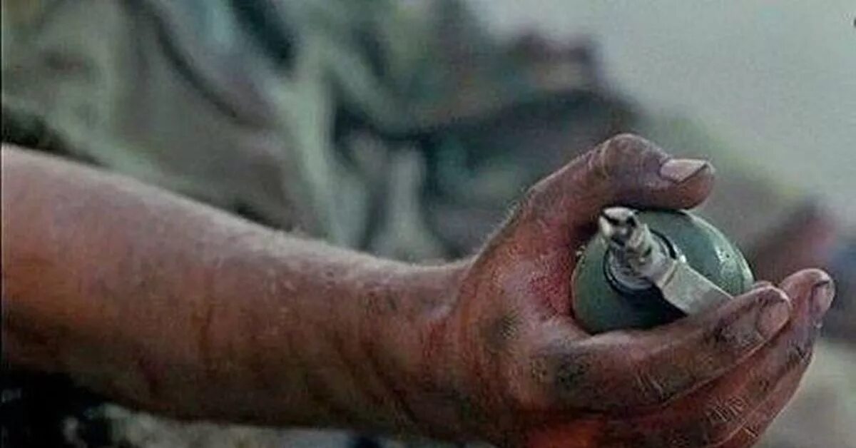 Зажав в руке последний