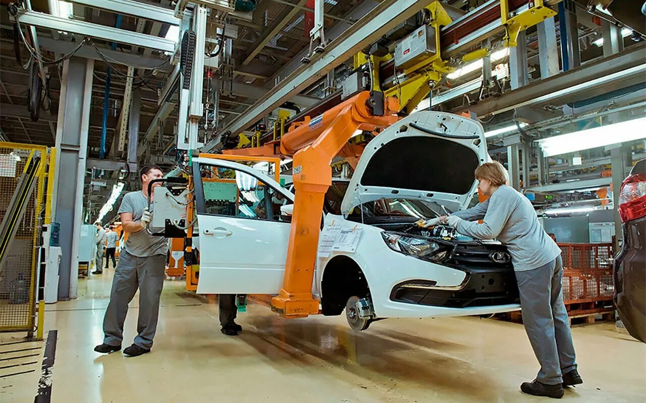 Renault Nissan АВТОВАЗ конвейер. АВТОВАЗ конвейер 2022. АВТОВАЗ конвейер Гранта. Конвейер АВТОВАЗА 2023.