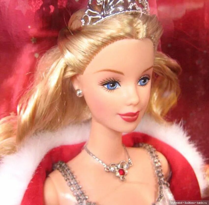 Барби 2001. Коллекционная барби holiday celebration. барби холидей 2022 кукла. holiday celebration barbie 2001. барби холидей 2023.