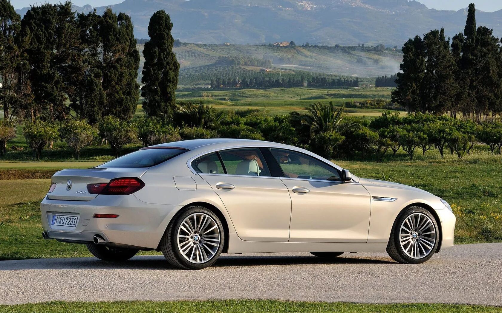 Бмв 2 гранд купе. Bmw 650i gran coupe. Bmw 6 gran coupe 2012. Бмв gran coupe. Bmw 6 gran coupe 2012.
