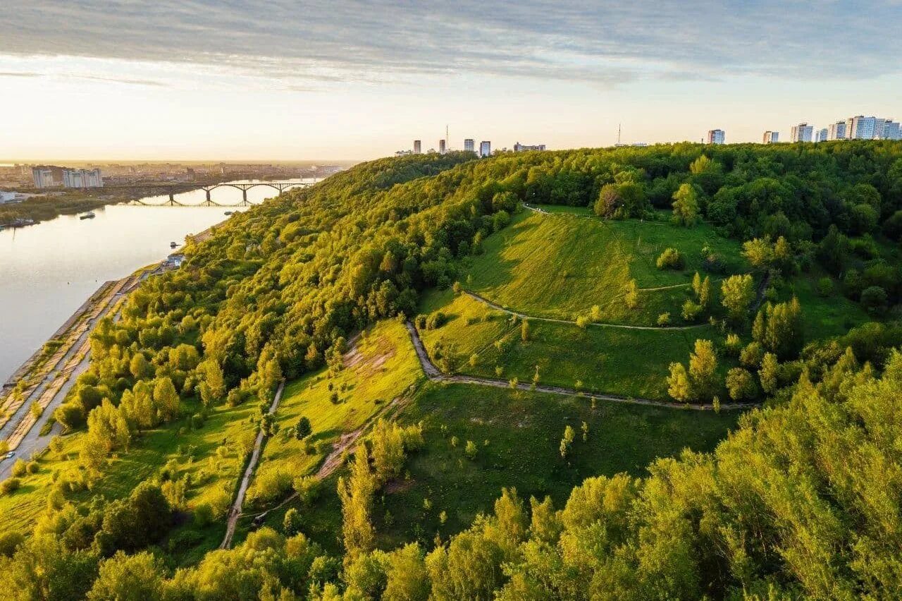 Холм нн. Дятловы горы Нижний Новгород. Парк Швейцария Нижний Новгород. Река Волга Дятловы горы Нижний Новгород. Park shweizaria Nizhniy Novgorof.