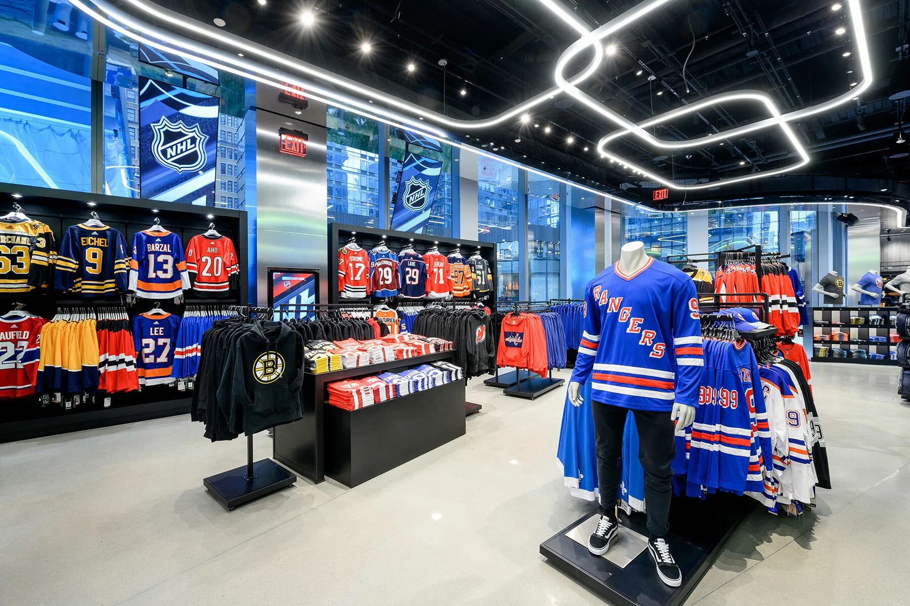 Shop all new. Магазин НХЛ В Нью-Йорке. Магазин NHL. NHL шопы. НХЛ шоп.