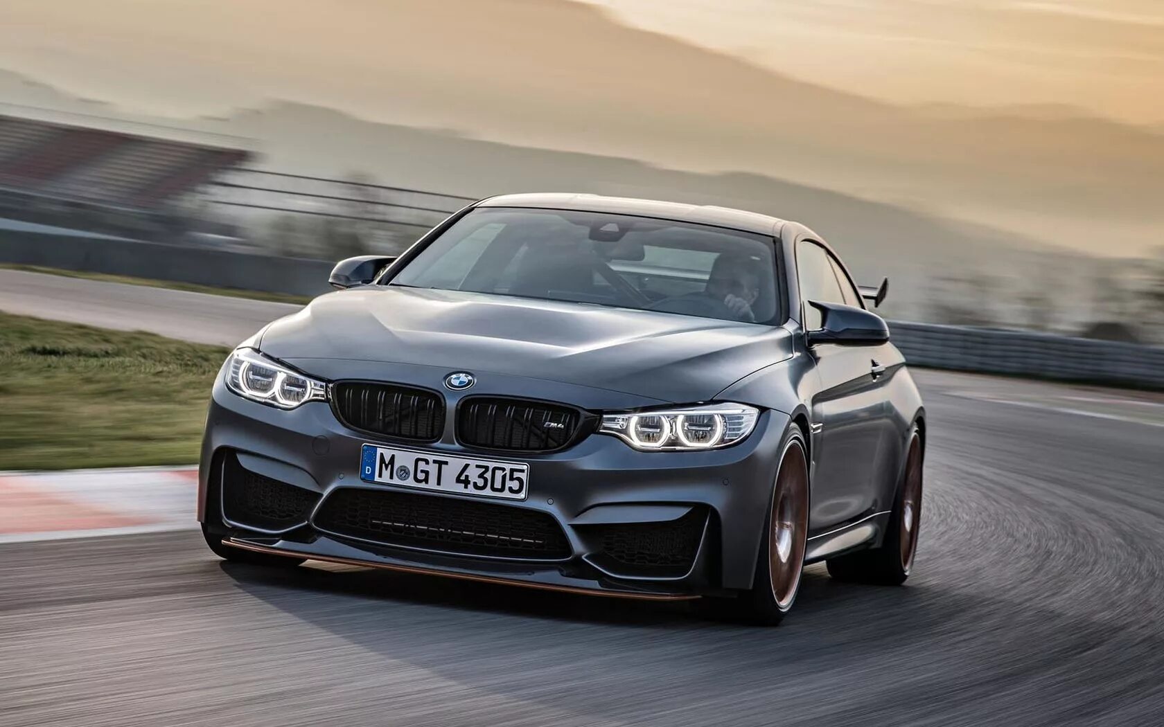 BMW m4 2016. BMW m4 седан. БМВ м4 GTS. 2016 BMW m4 GTS.