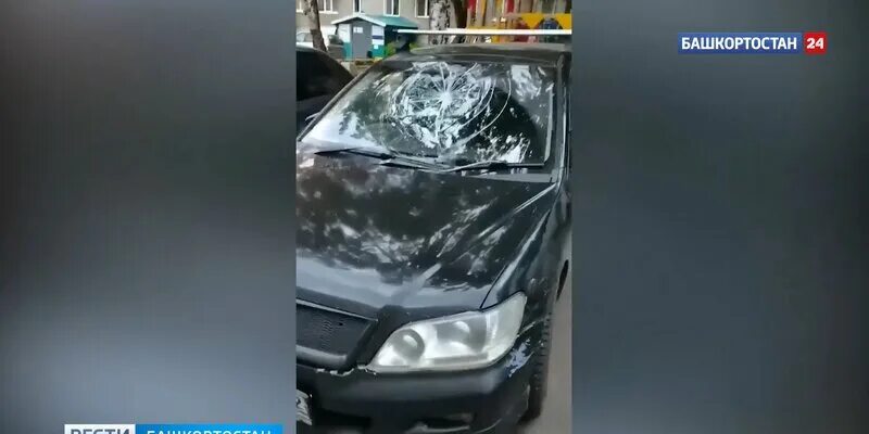 30 декабря разбил машины во дворе