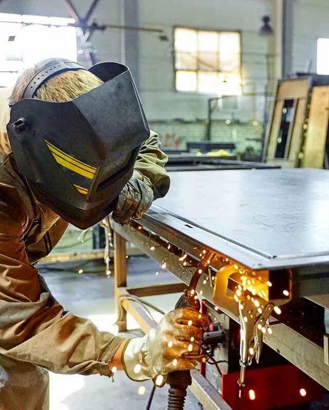 Завод мехатронных изделий. Изделия из металлоконструкций. Завод металлоизделий сайт. Пушкинский завод металлоизделий софрино. Завод металлических изделий.