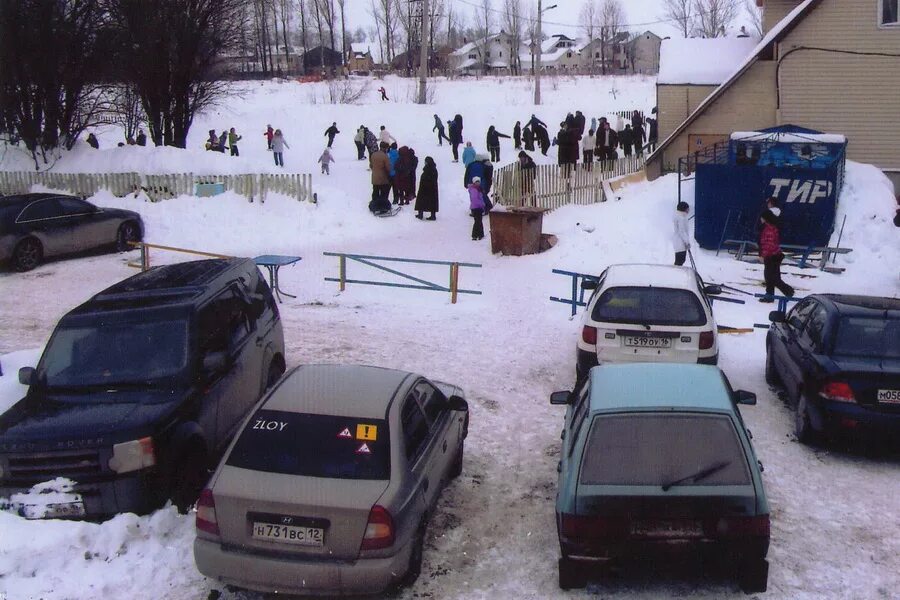 Каток на дубравной в казани. Экопарк дубрава казань каток. Каток в лесу на дубравной казань. Каток на дубравной в казани. Лыжная база дубравная казань каток.