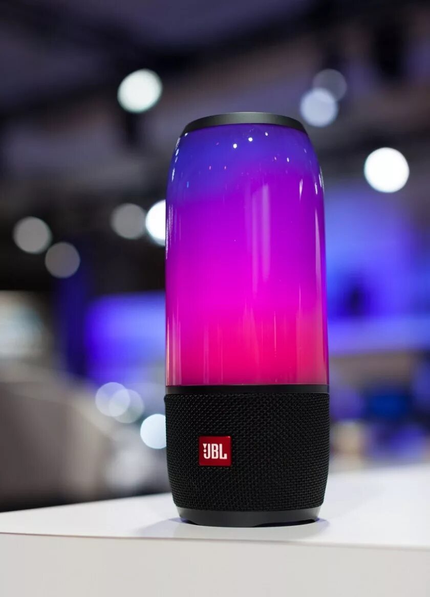 Портативная колонка с подсветкой 7 цветов. Jbl pulse 3. портативная колонка jbl pulse.
