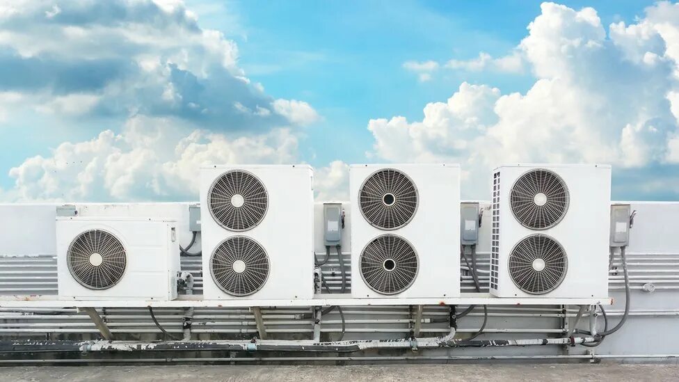 HVAC система вентиляции и кондиционирования. Кондиционер. Промышленный кондиционер. Кондиционер на здании. Вентиляционные кондиционеры