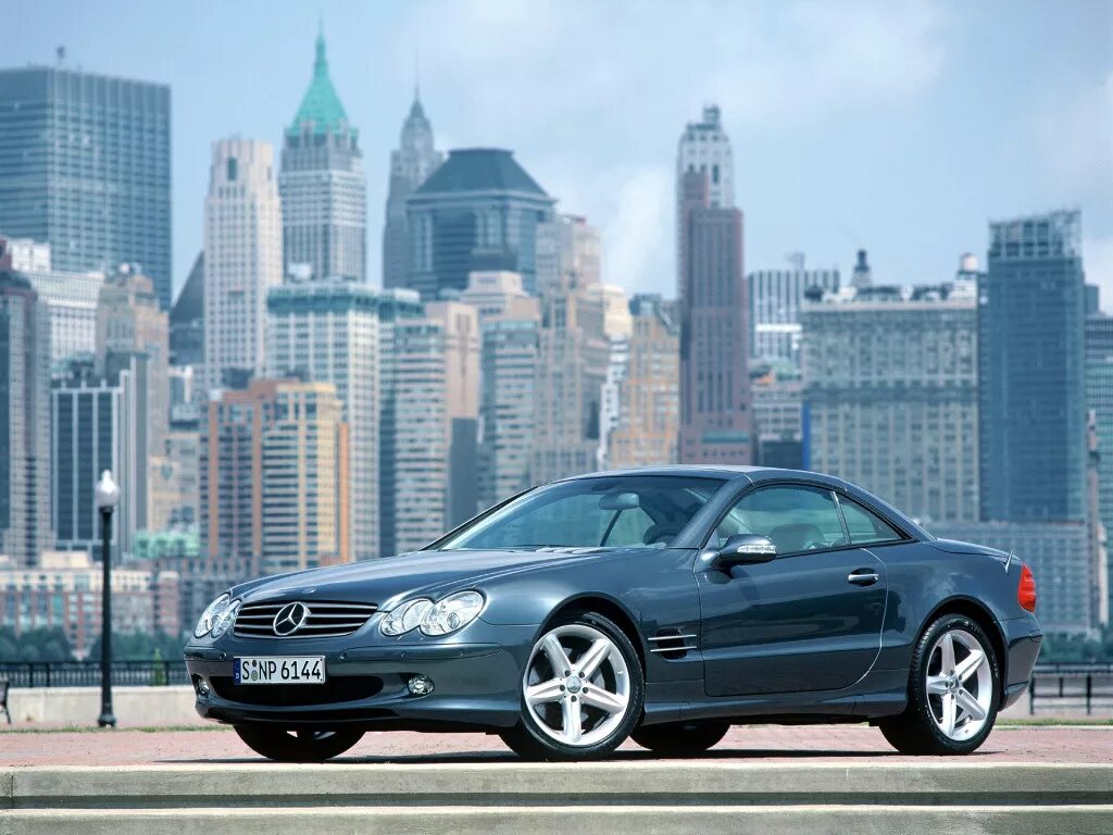 Сколько лошадиных в мерседесе. Mercedes Benz sl500. Mercedes-Benz r230. Mercedes Benz sl500 r230. Mercedes Benz SL r230.