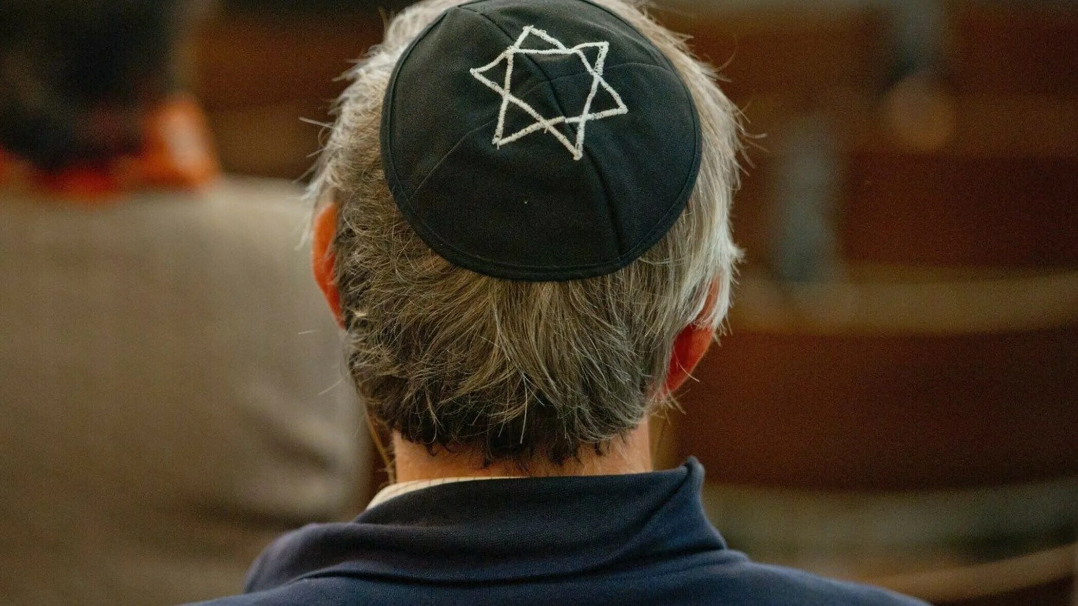 Кипа ермолка. Ермолка еврейский головной убор. Ермолка тюбетейка. Еврейская шапка ермолка.