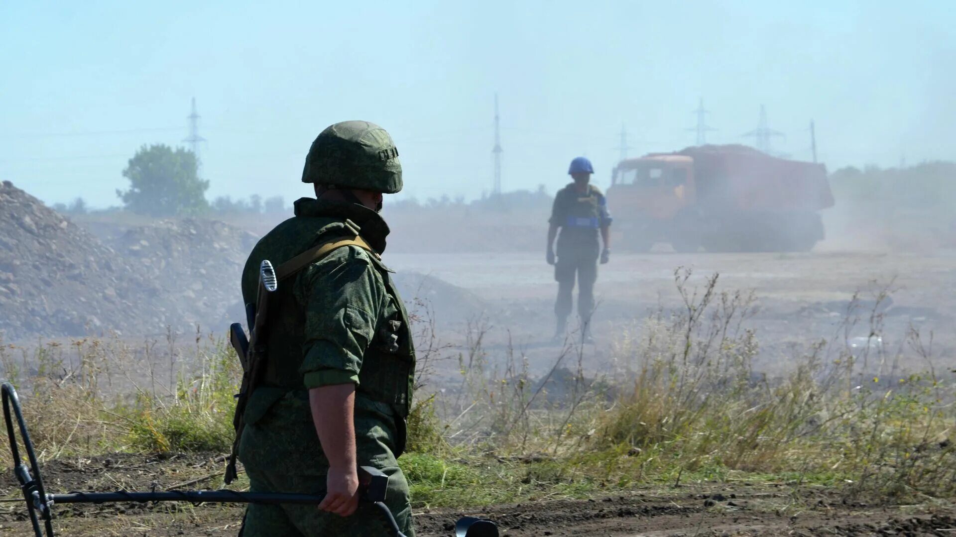 В сторону украинской границы. Народная милиция Донбасса. Силовики Украины.