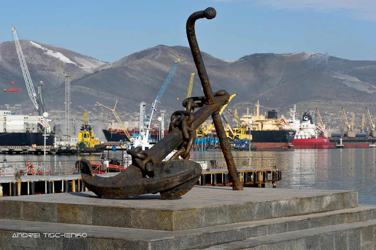 Порт новороссийск реальном времени. Порт новороссийск - порт дурбан. Морской порт новороссийск нмтп. Порт новороссийск реальном времени. Новороссийск 2004 год.