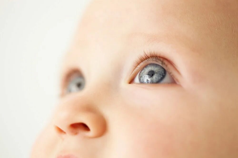 Baby got eyes. Детские глаза. Глаза младенца. Глаза новорожденного ребенка. Серые глаза у ребенка.